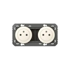 Double Prise De Courant 2P+T Surface Dooxie 16A Précâblées Finition Blanc LEGRAND